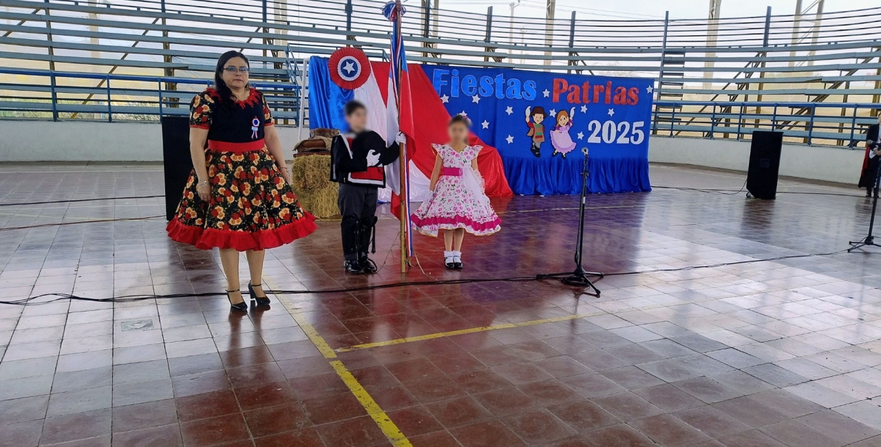 Estudiantes de Primer Ciclo celebran las fiestas patrias